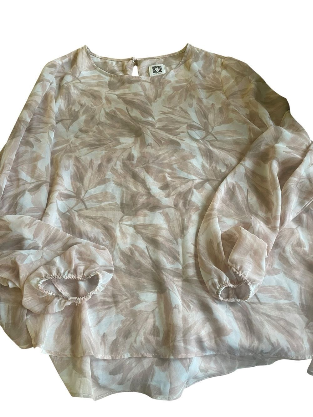 Anne Klein sz Large never worm
See pics
G89